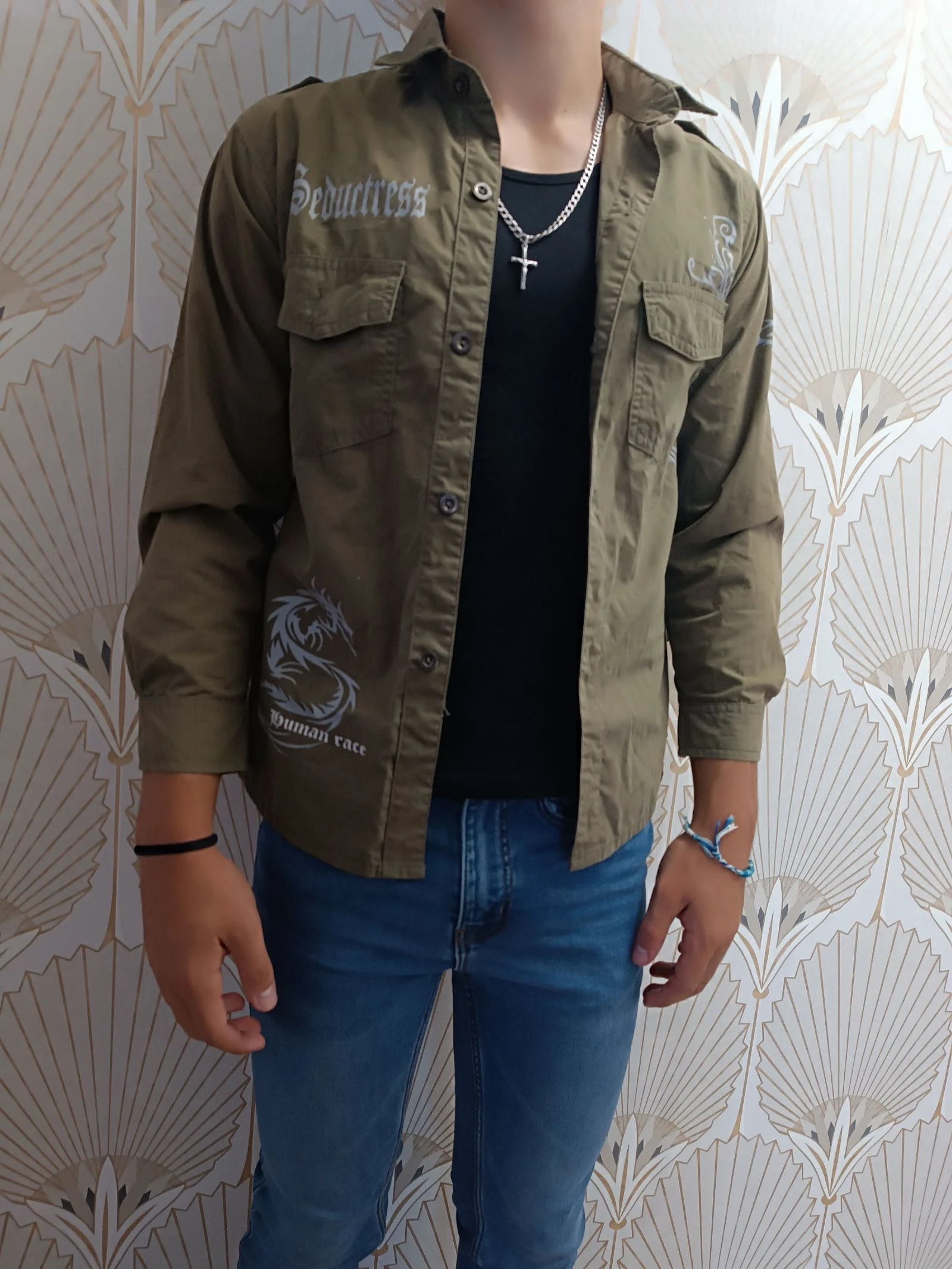 Chemise kaki manches longues imprimée style
streetwear taille 14